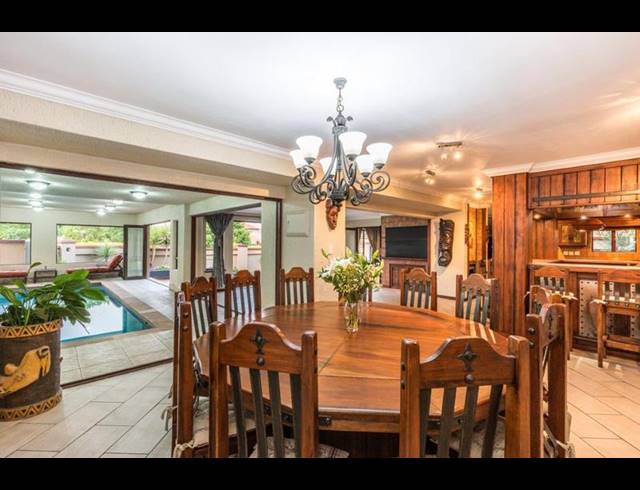 6 BEDROOM HOUSE FOR SALE IN MIDSTREAM ESTATE